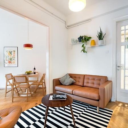 Cismigiu Serenity: 1Br Flat With Scenic Balcony Букурещ Екстериор снимка