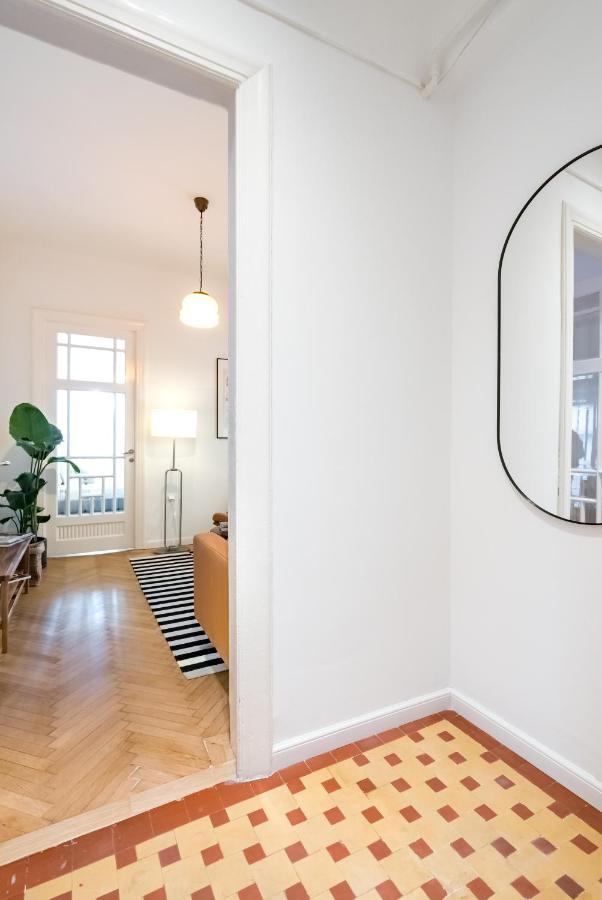 Cismigiu Serenity: 1Br Flat With Scenic Balcony Букурещ Екстериор снимка