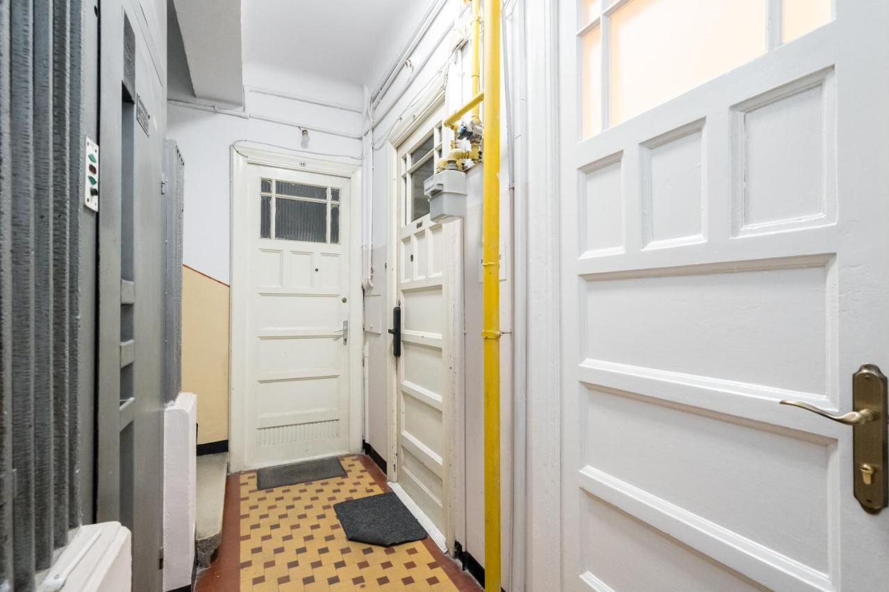 Cismigiu Serenity: 1Br Flat With Scenic Balcony Букурещ Екстериор снимка