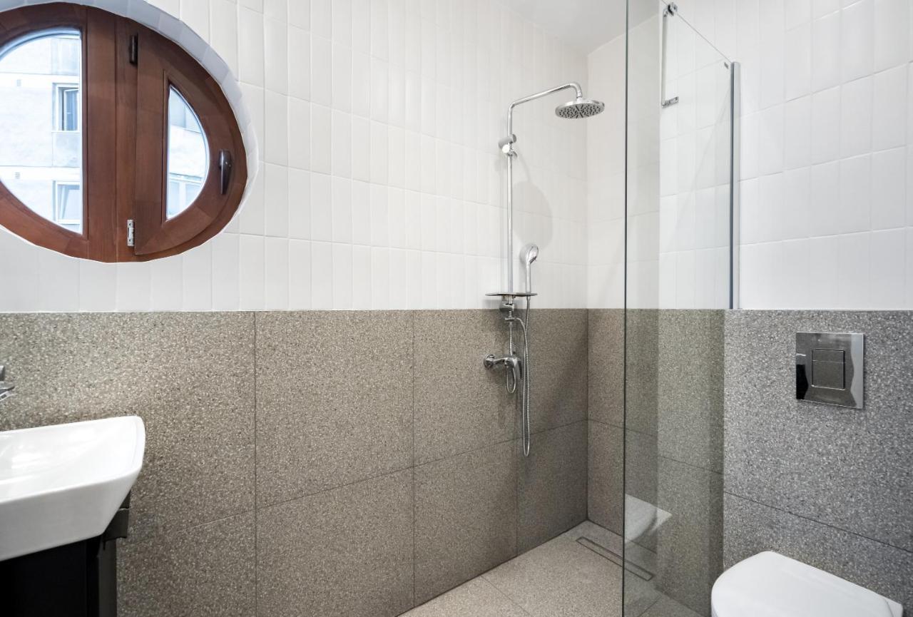 Cismigiu Serenity: 1Br Flat With Scenic Balcony Букурещ Екстериор снимка