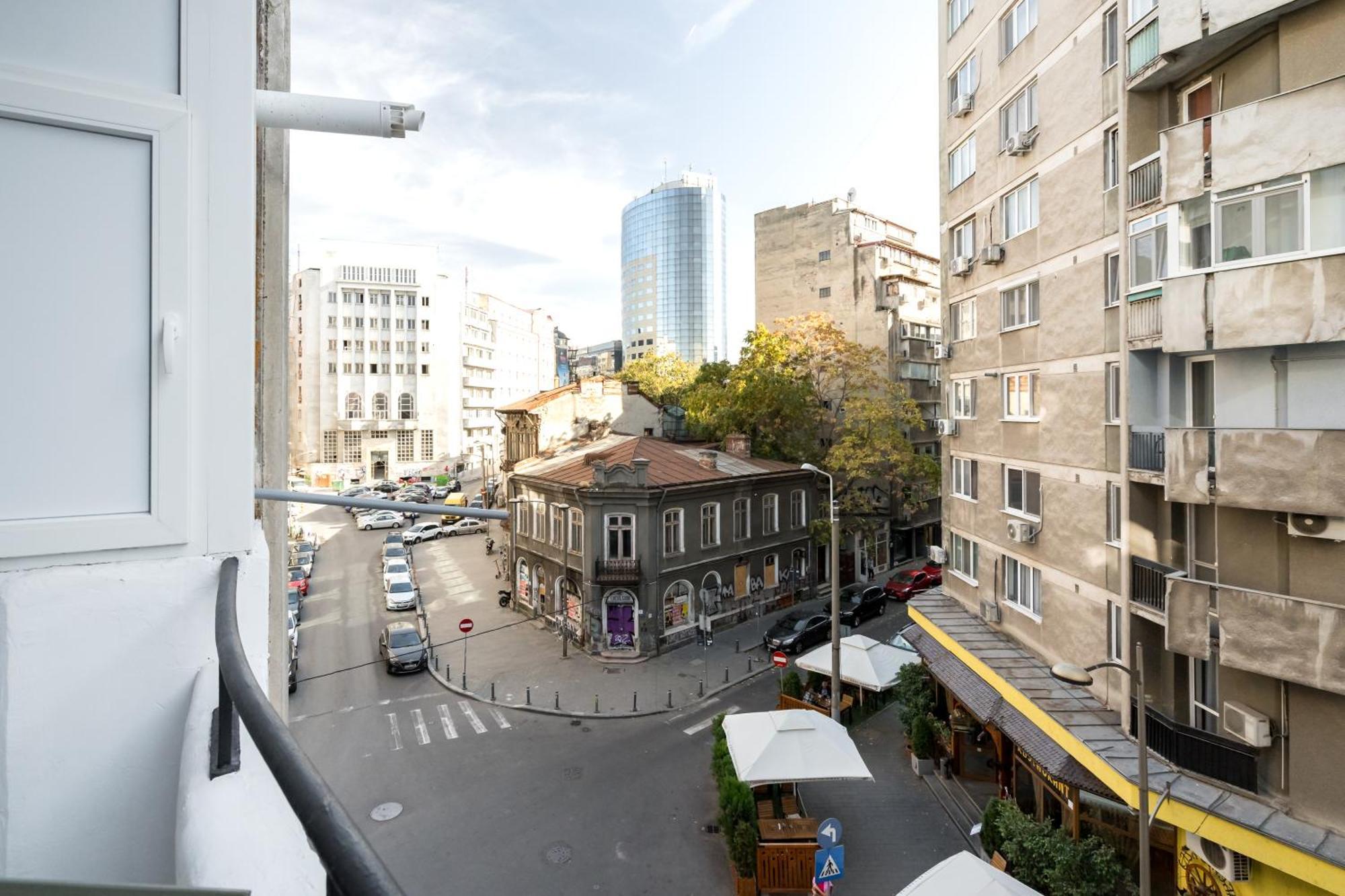 Cismigiu Serenity: 1Br Flat With Scenic Balcony Букурещ Екстериор снимка